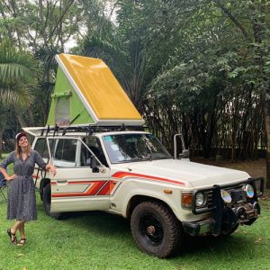 Land cruiser Old series- Land cruiser with rooftop tent