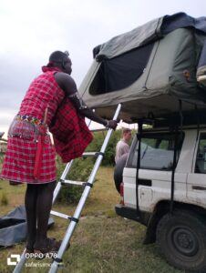 4x4 car rental with rooftop tent in Nairobi, self drive one way car rental Nairobi, long term Car rental Nairobi